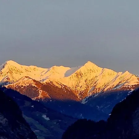 In Graubuenden Bei Hauskreativ Apartment